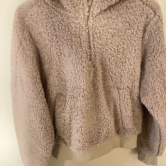 Lululemon Oh So Sherpa Sweater - Picture 3 of 4